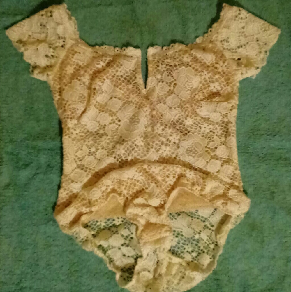 Flawless Lace off the shoulder Bodysuit